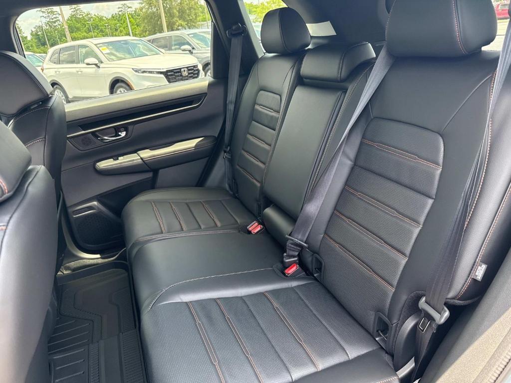 new 2025 Honda CR-V Hybrid car, priced at $39,500