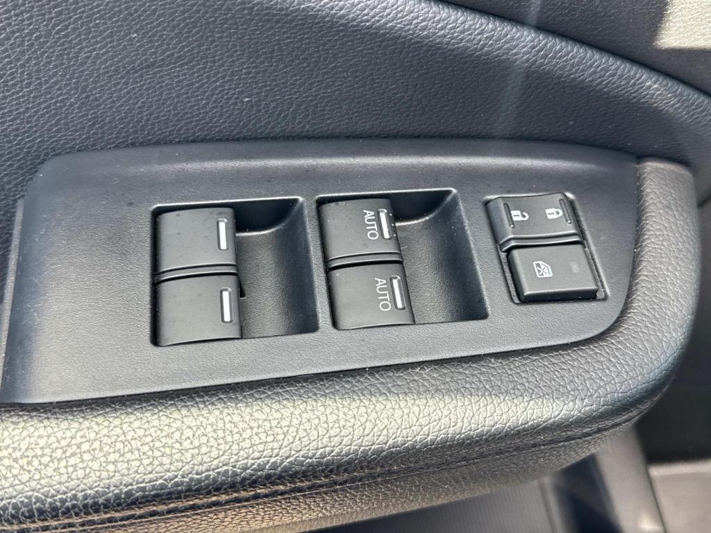 used 2022 Honda Pilot car, priced at $28,994