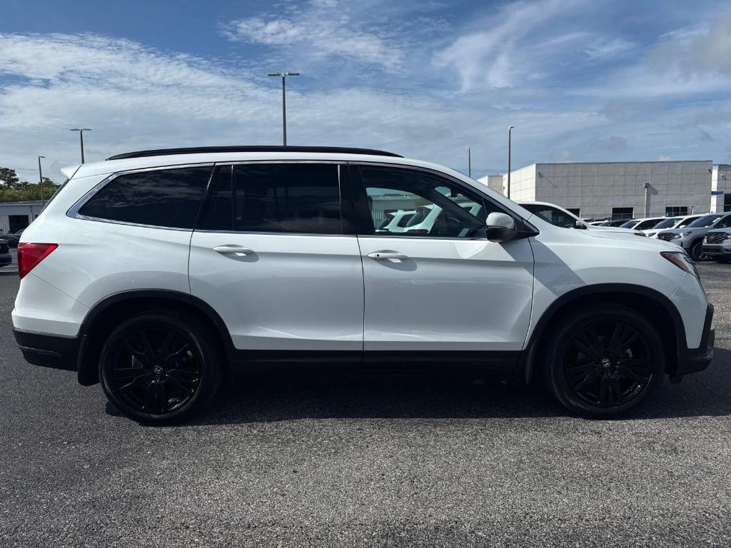 used 2022 Honda Pilot car, priced at $28,994