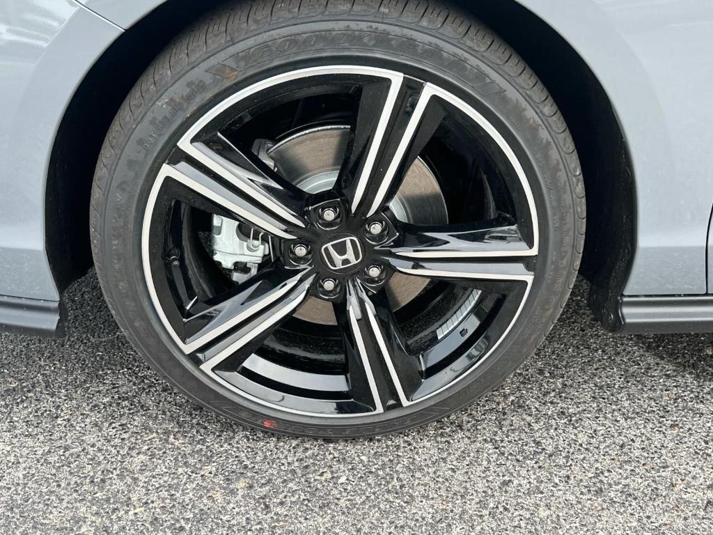 new 2025 Honda Accord Hybrid car, priced at $35,260