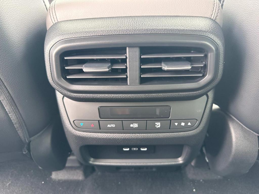 new 2025 Honda Pilot car, priced at $50,850