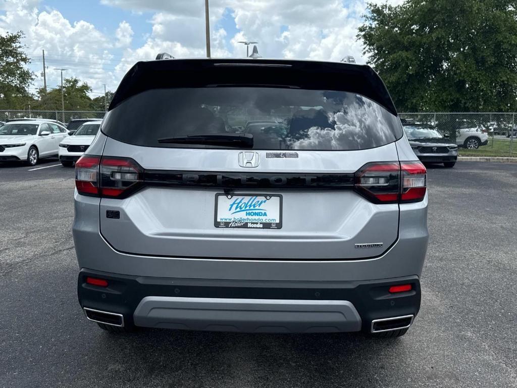 new 2025 Honda Pilot car, priced at $50,850