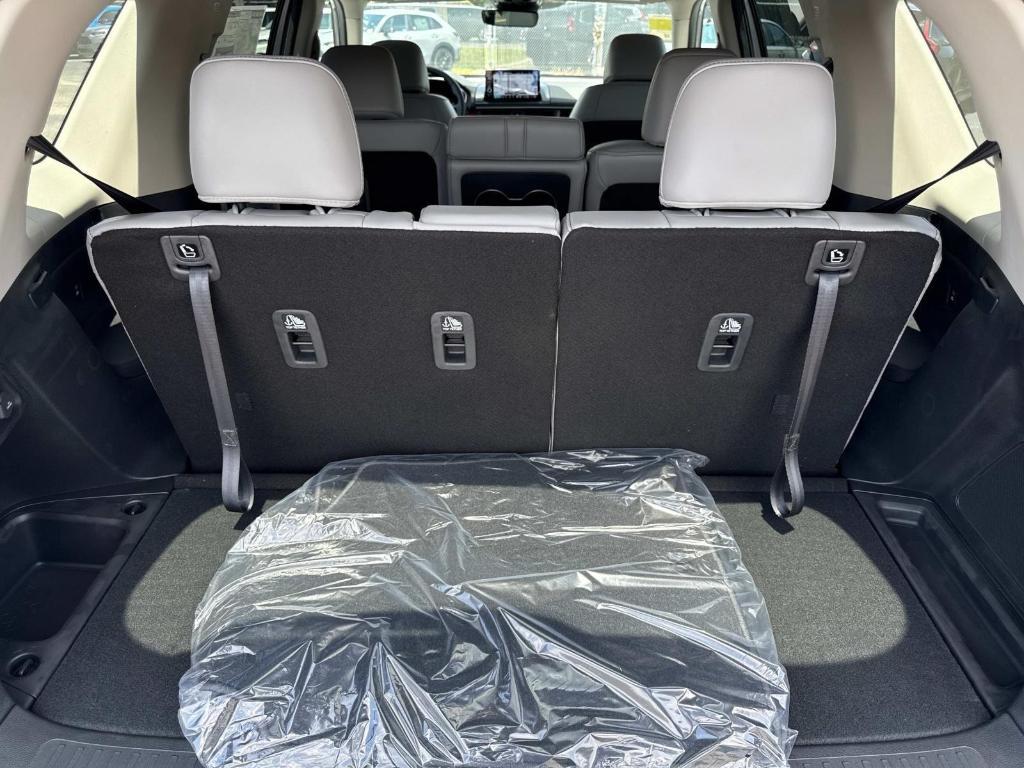 new 2025 Honda Pilot car, priced at $50,850