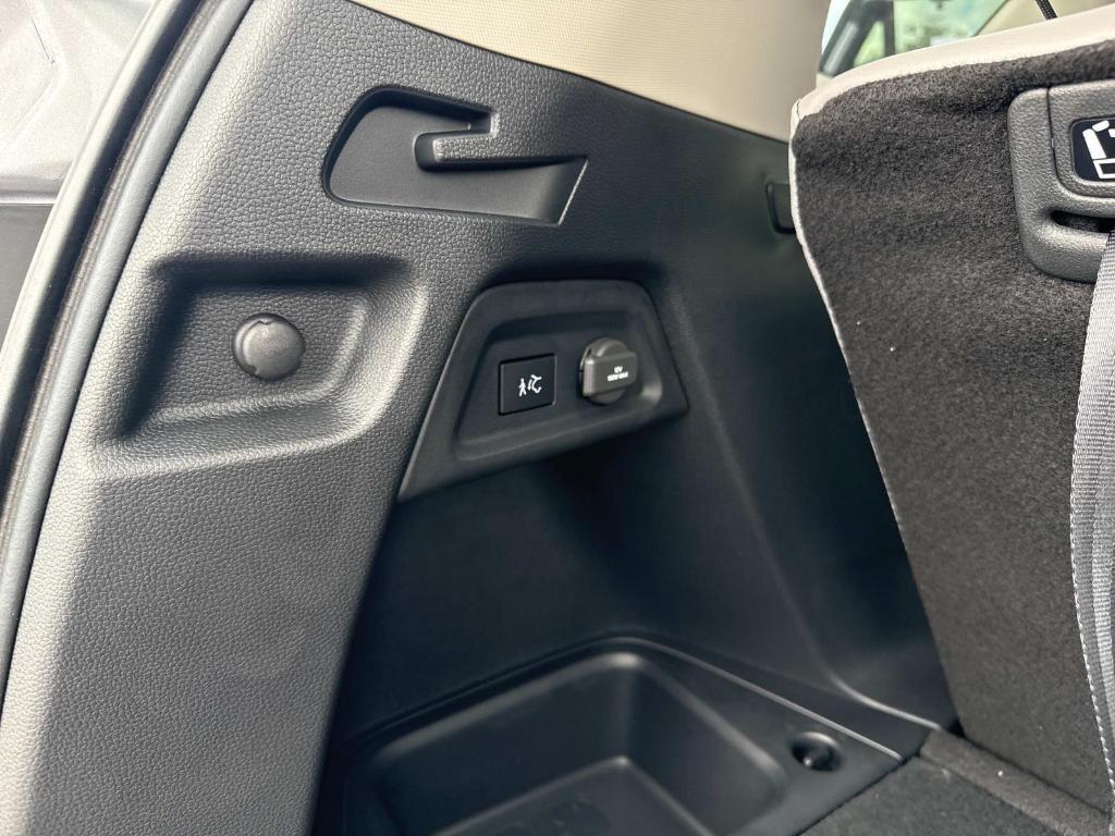 new 2025 Honda Pilot car, priced at $50,850