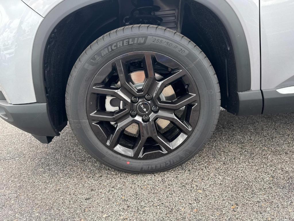 new 2025 Honda Pilot car, priced at $50,850
