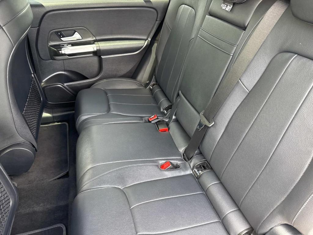 used 2021 Mercedes-Benz GLB 250 car, priced at $25,995