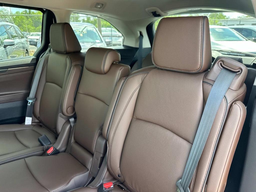 new 2025 Honda Odyssey car, priced at $48,815