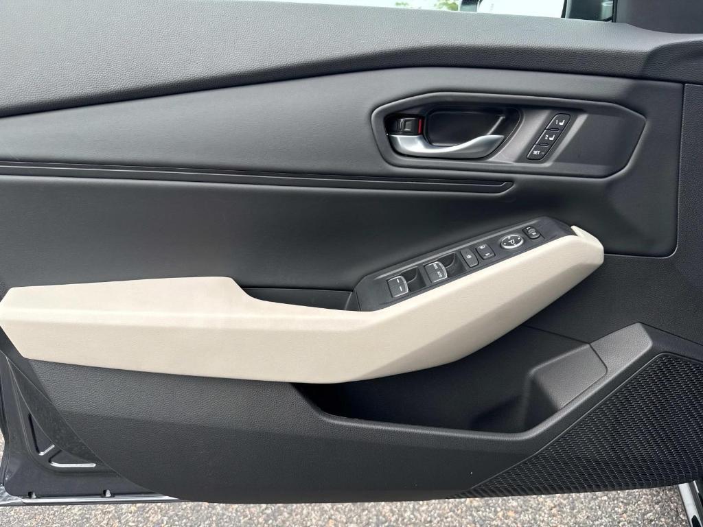 new 2025 Honda Accord Hybrid car, priced at $36,090