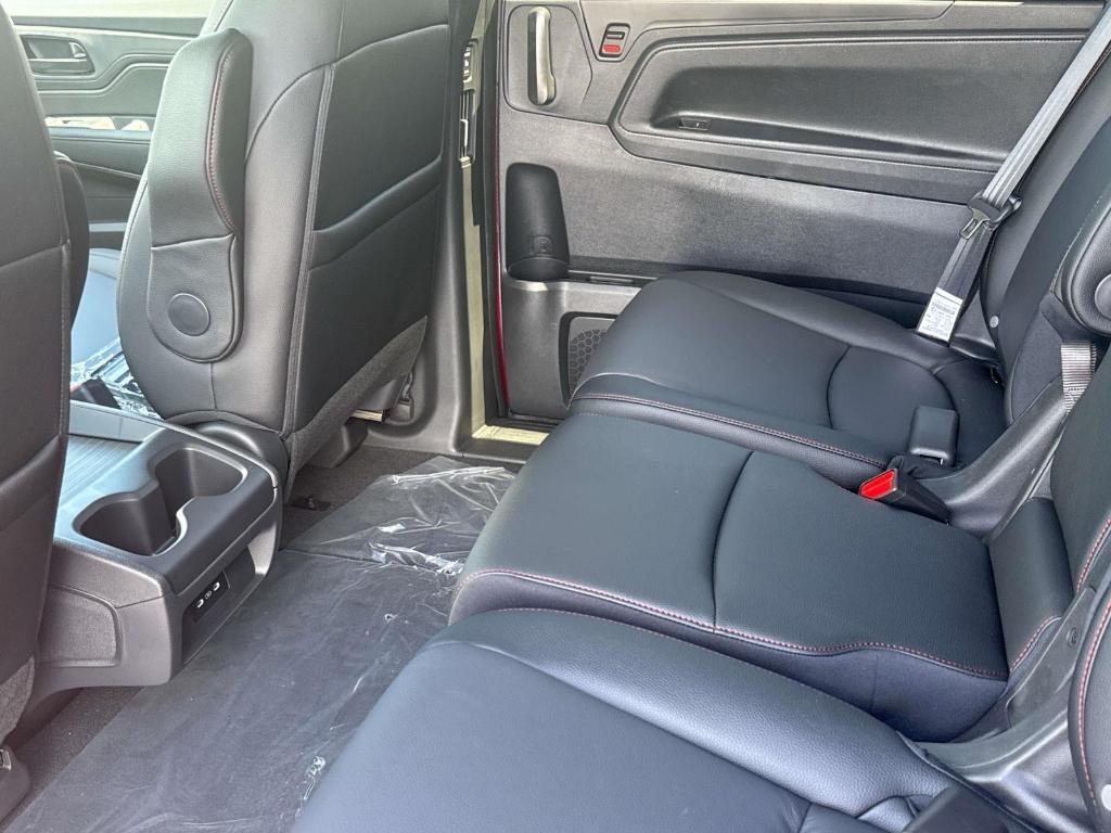 new 2025 Honda Odyssey car, priced at $45,275