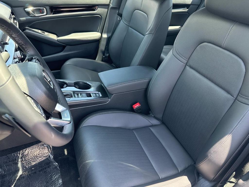 new 2025 Honda Civic Hybrid car, priced at $33,555