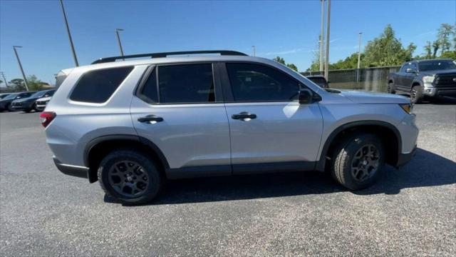 new 2025 Honda Pilot car, priced at $50,495