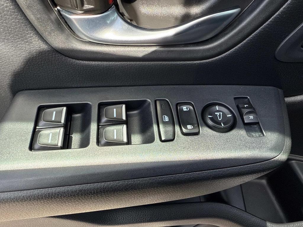 used 2023 Honda Pilot car, priced at $33,995