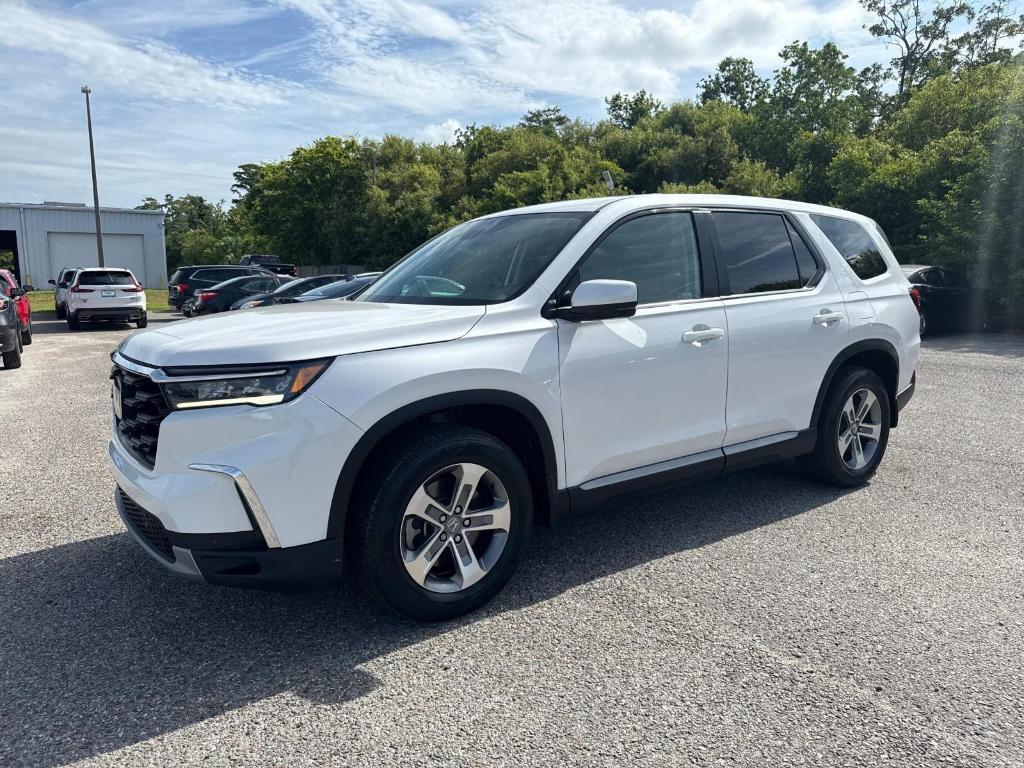 used 2023 Honda Pilot car, priced at $33,995