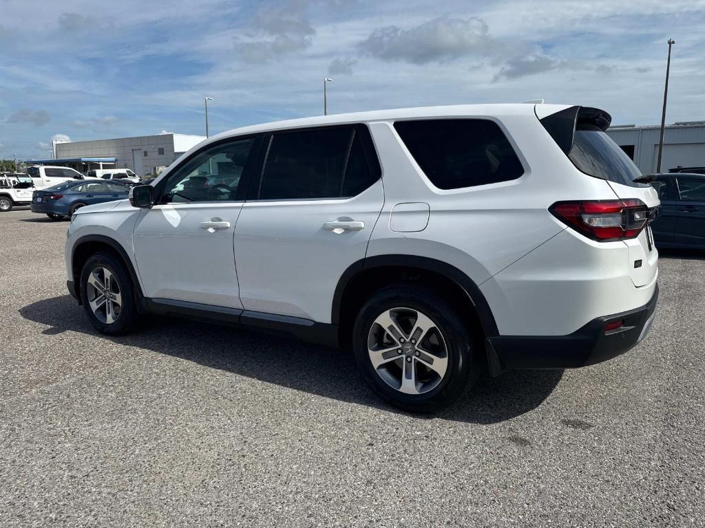 used 2023 Honda Pilot car, priced at $33,995