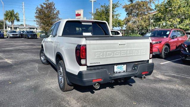 new 2025 Honda Ridgeline car, priced at $45,385