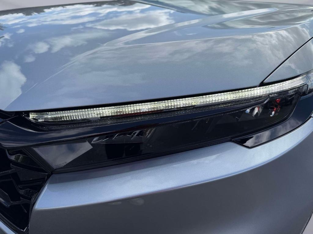 new 2026 Honda CR-V Hybrid car, priced at $37,080