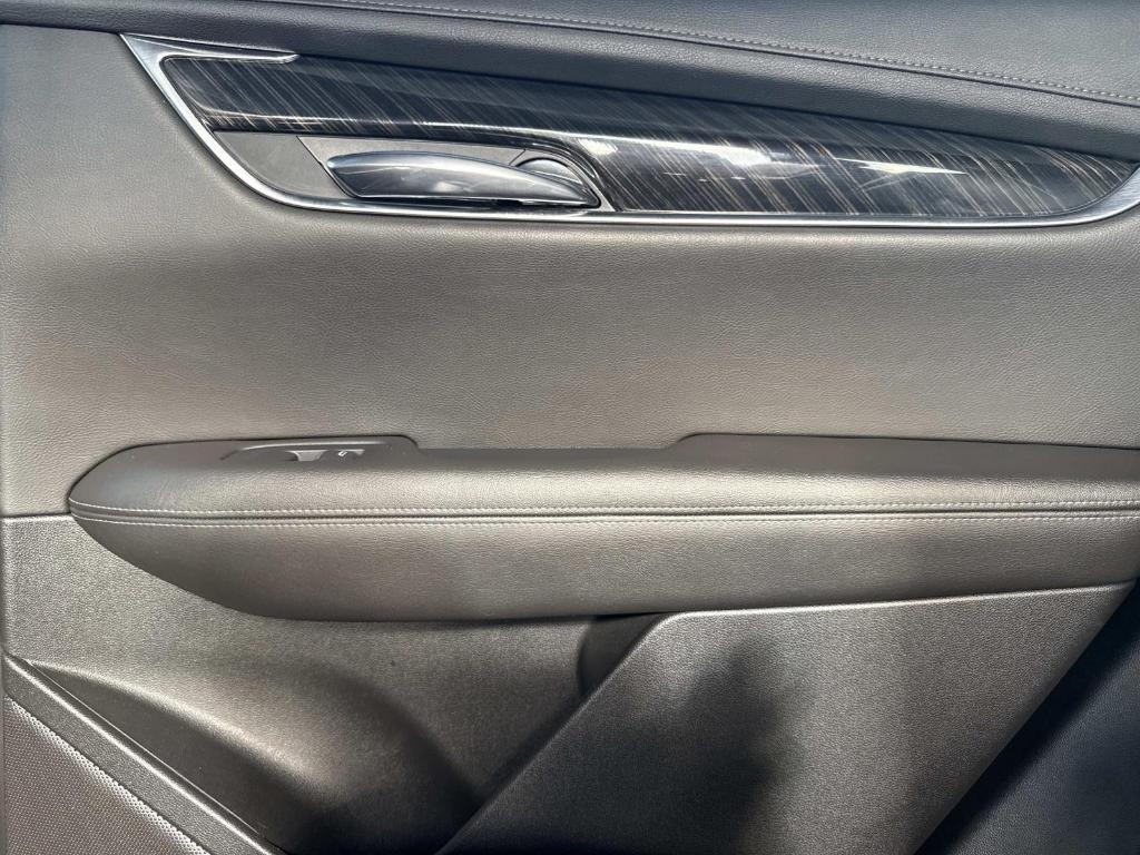 used 2021 Cadillac XT6 car, priced at $29,995