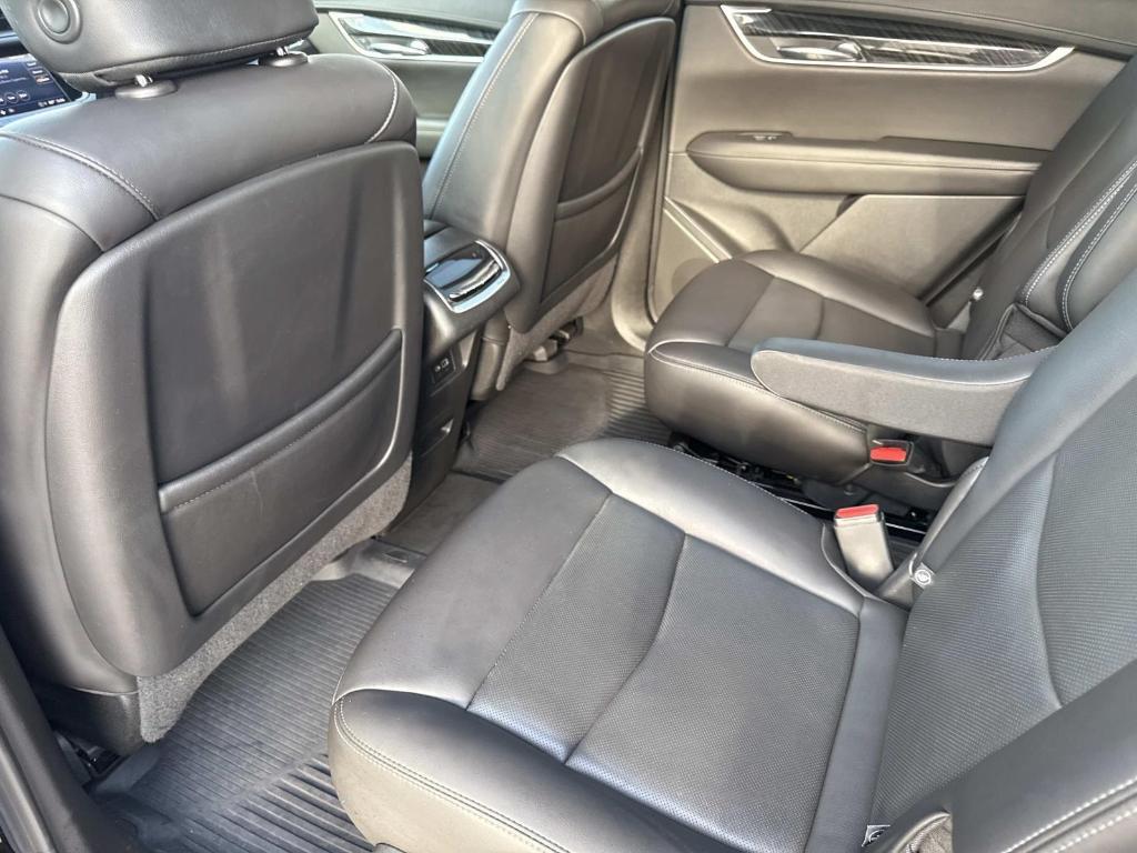 used 2021 Cadillac XT6 car, priced at $29,995