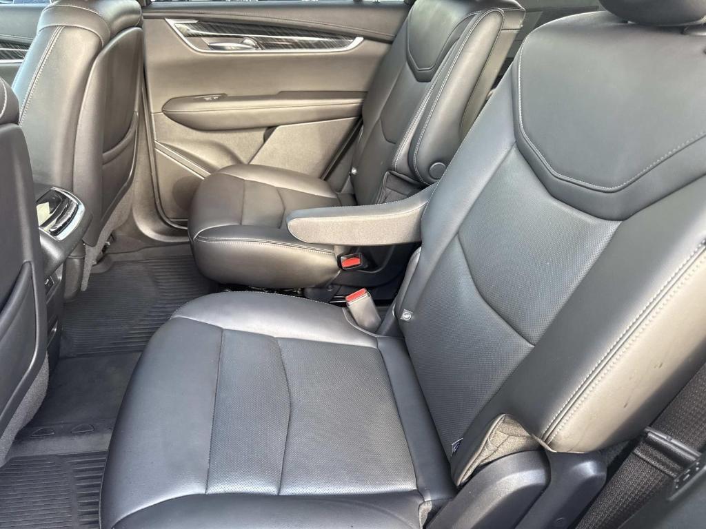 used 2021 Cadillac XT6 car, priced at $29,995