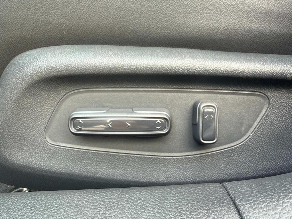new 2025 Honda Civic Hybrid car, priced at $33,555