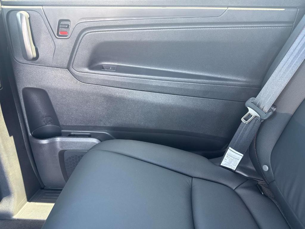 new 2025 Honda Odyssey car, priced at $45,275