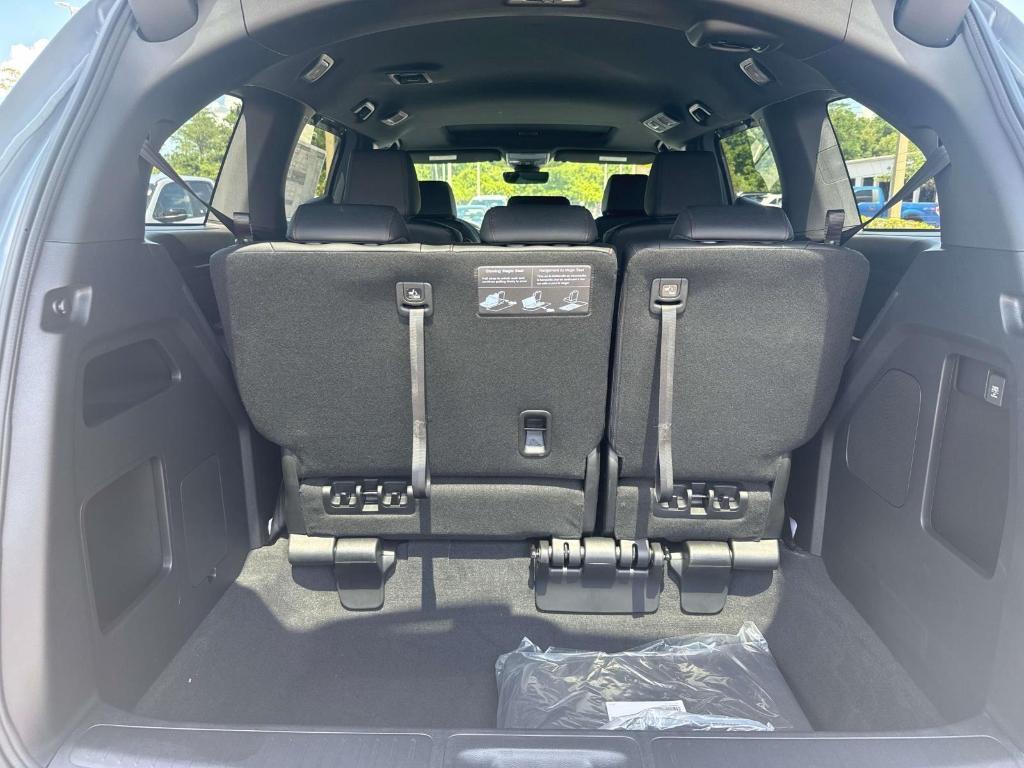 new 2025 Honda Odyssey car, priced at $45,275