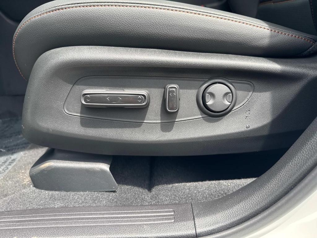 new 2025 Honda CR-V Hybrid car, priced at $41,000