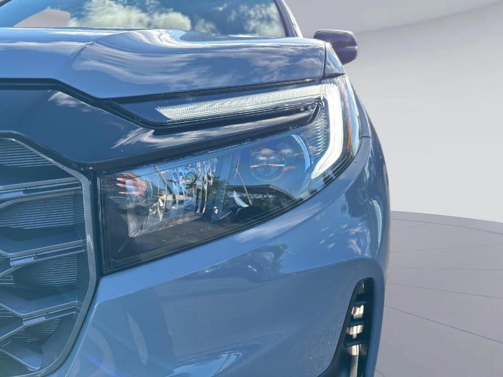 new 2025 Honda Ridgeline car, priced at $44,585