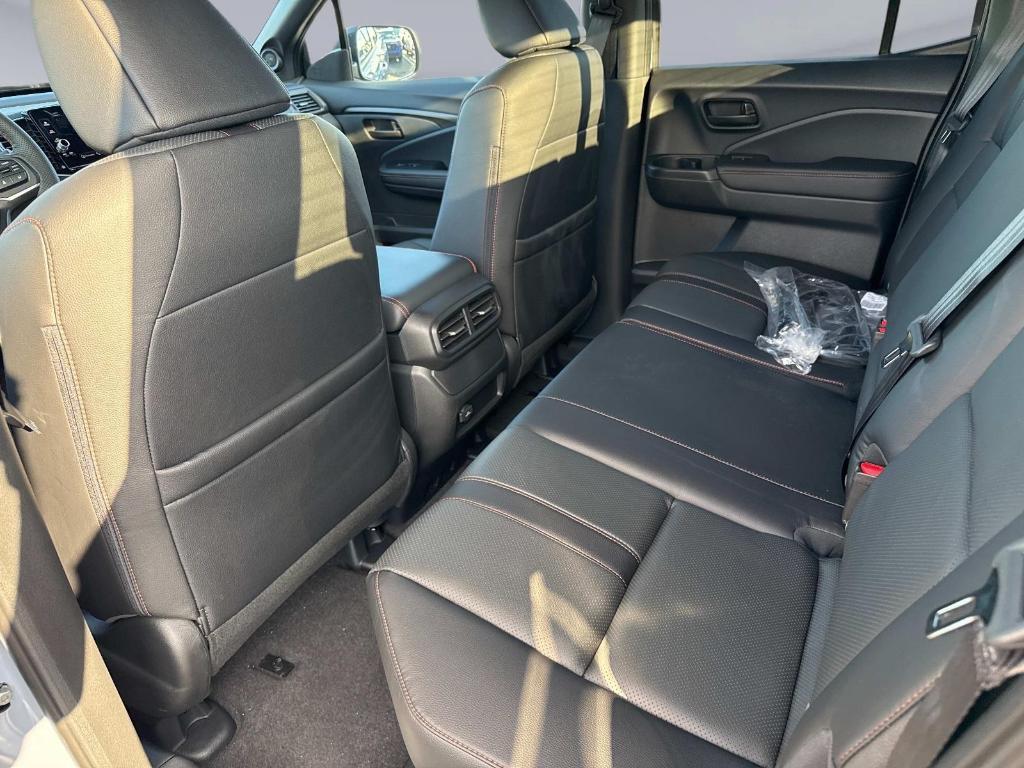 new 2025 Honda Ridgeline car, priced at $44,585