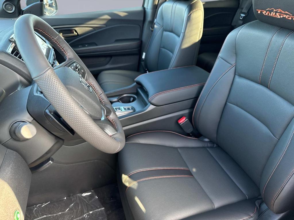 new 2025 Honda Ridgeline car, priced at $44,585