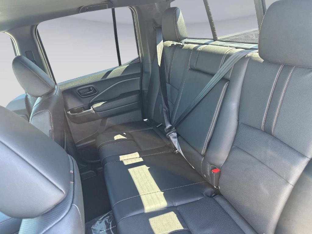 new 2025 Honda Ridgeline car, priced at $44,585