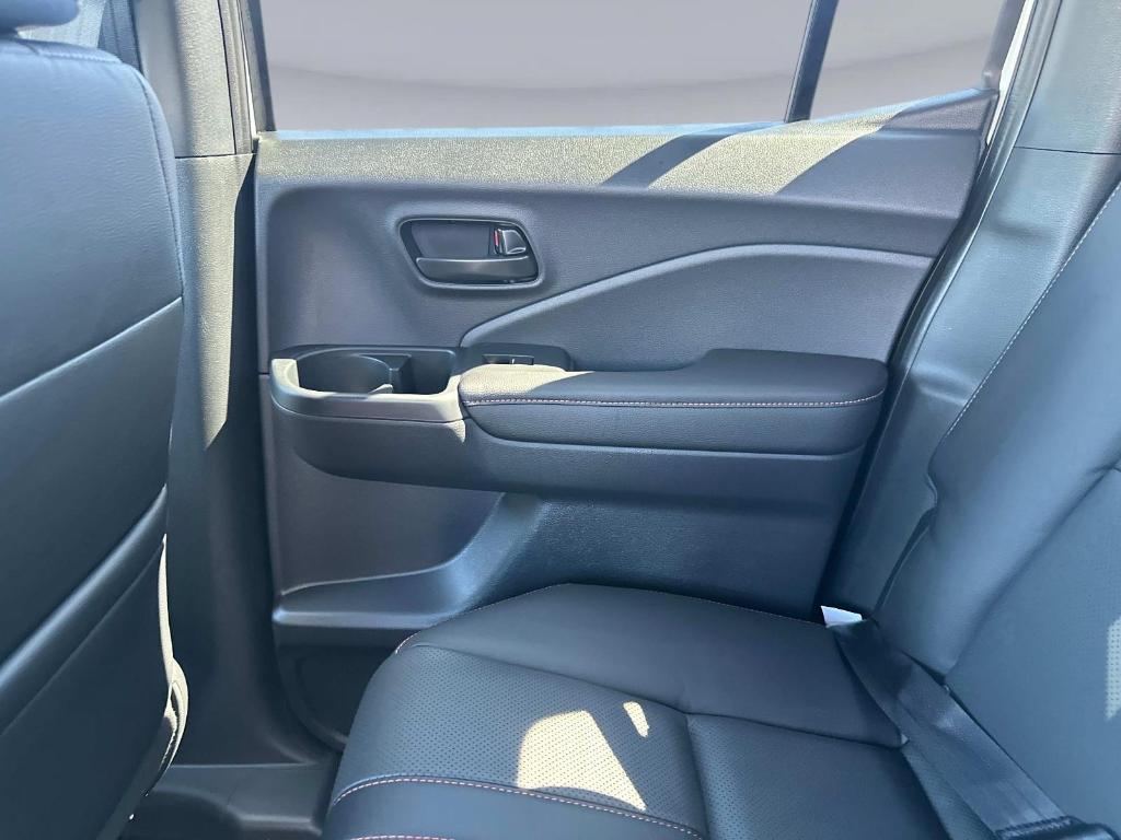 new 2025 Honda Ridgeline car, priced at $44,585