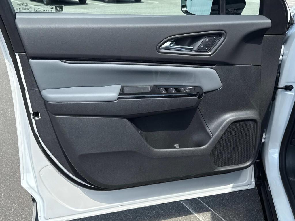 new 2025 Honda Prologue car, priced at $46,105