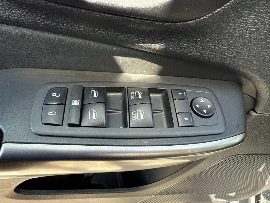 used 2021 Jeep Cherokee car, priced at $20,595
