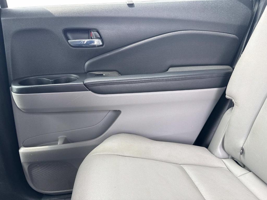used 2021 Honda Pilot car, priced at $24,995