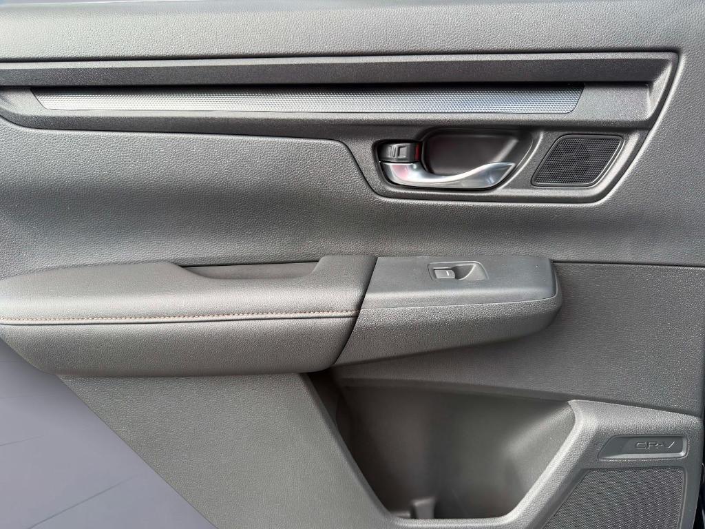 new 2026 Honda CR-V Hybrid car, priced at $40,175