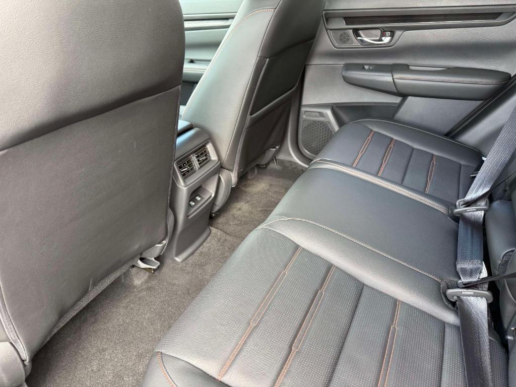 new 2026 Honda CR-V Hybrid car, priced at $40,175