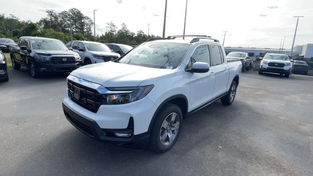 new 2025 Honda Ridgeline car, priced at $47,330