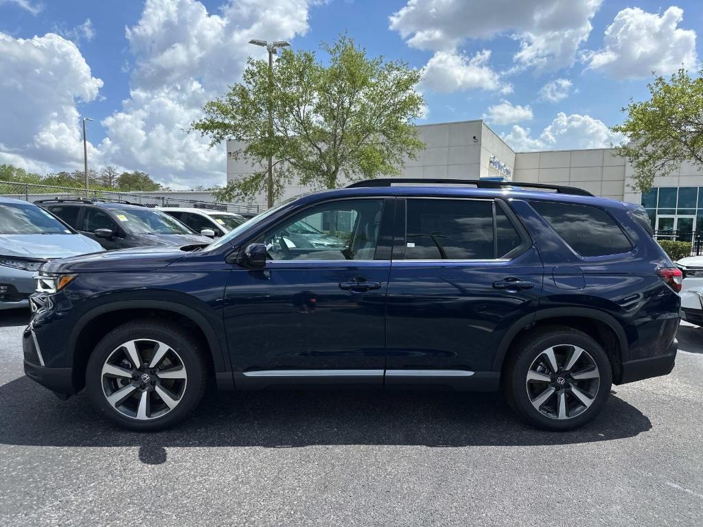 new 2025 Honda Pilot car, priced at $51,320