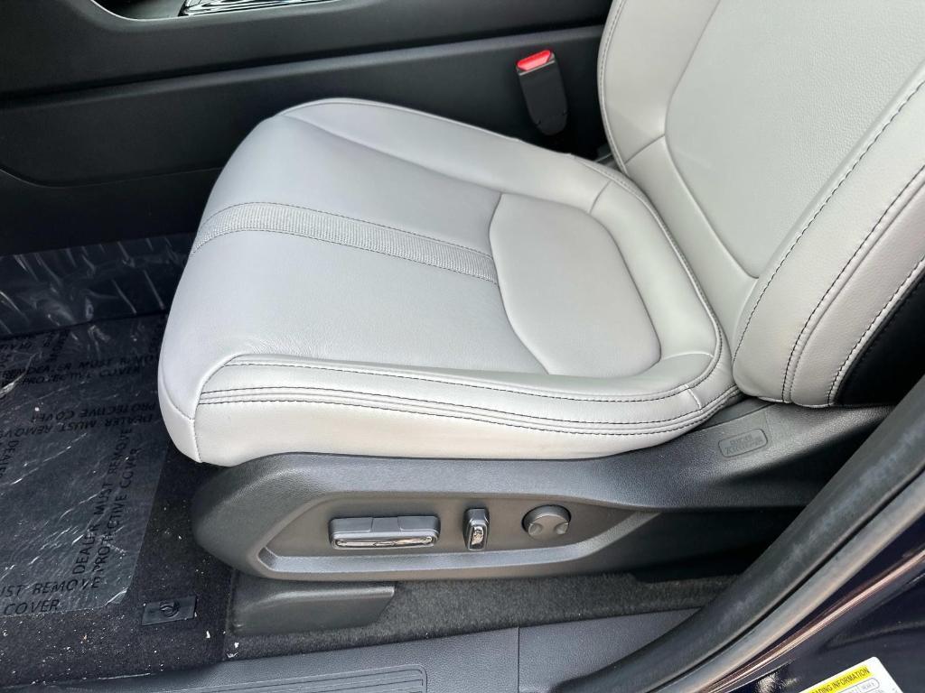 new 2025 Honda Pilot car, priced at $51,320