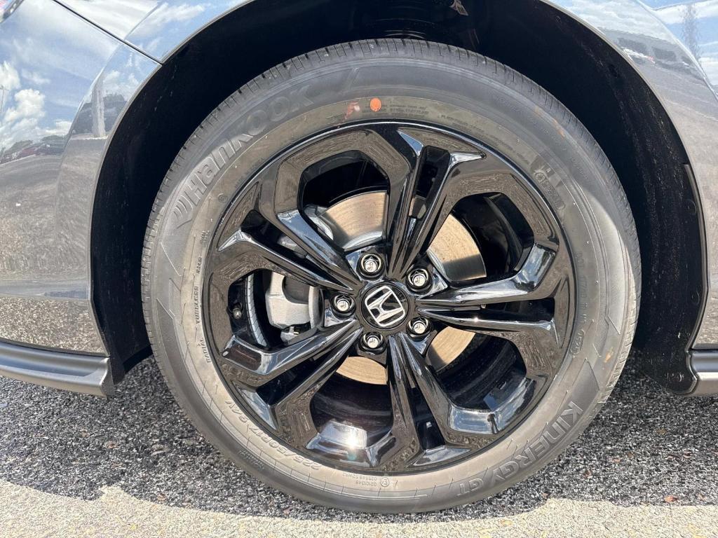 new 2025 Honda Accord car, priced at $31,710