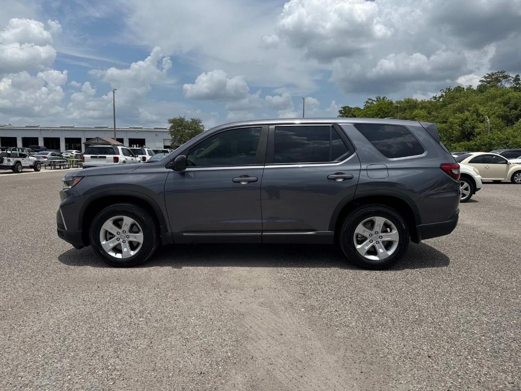 used 2023 Honda Pilot car, priced at $30,995