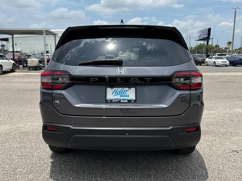 used 2023 Honda Pilot car, priced at $30,995