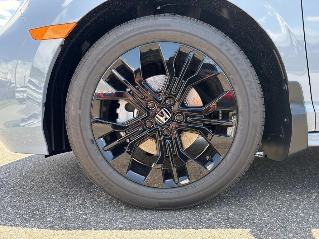 new 2025 Honda Odyssey car, priced at $45,275