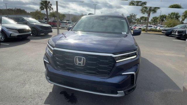 new 2025 Honda Pilot car, priced at $49,680