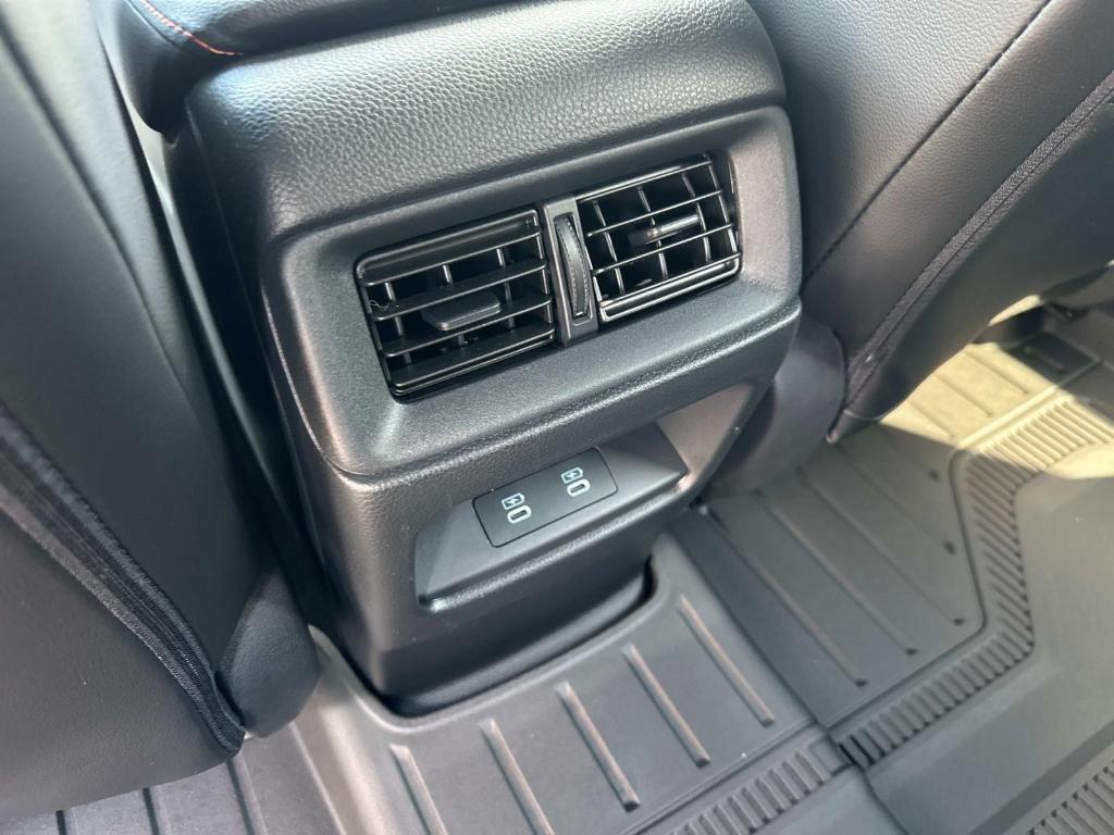 new 2025 Honda CR-V Hybrid car, priced at $39,045