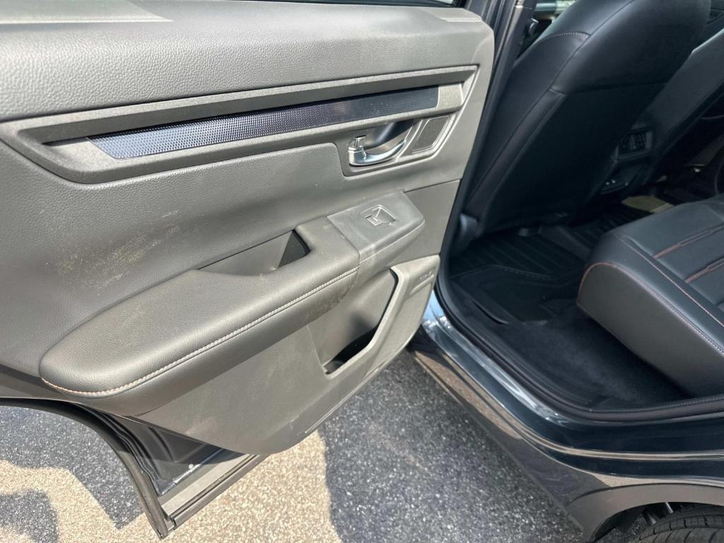new 2025 Honda CR-V Hybrid car, priced at $39,045