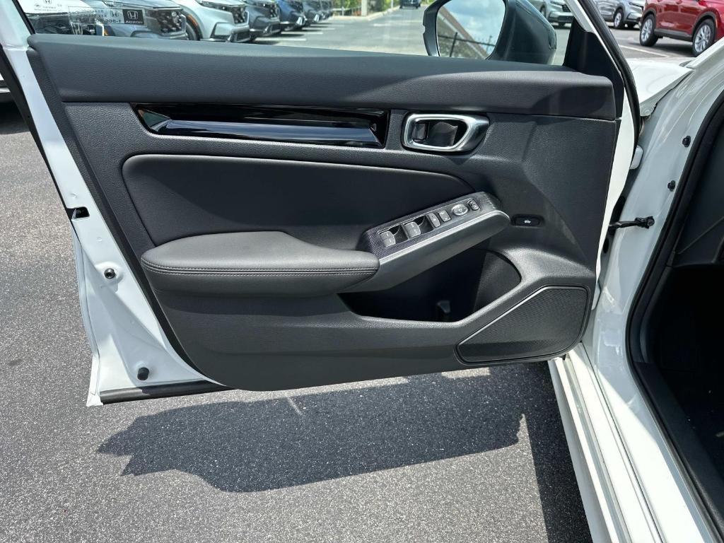 new 2025 Honda Civic Hybrid car, priced at $33,300