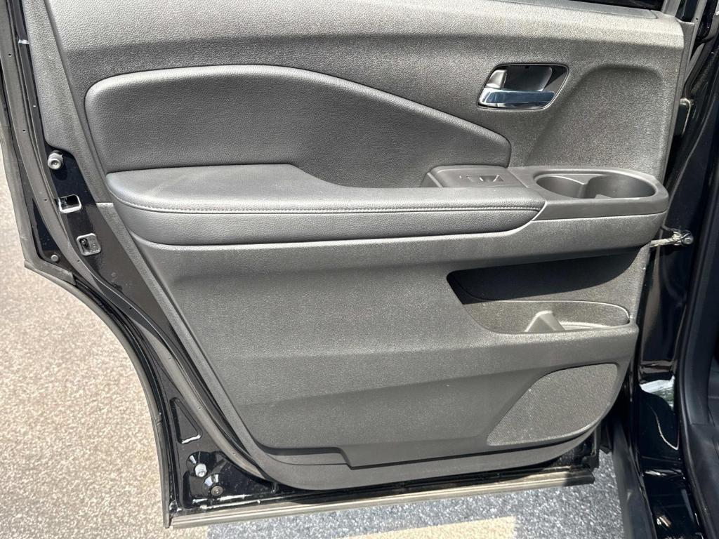 used 2022 Honda Pilot car, priced at $30,994