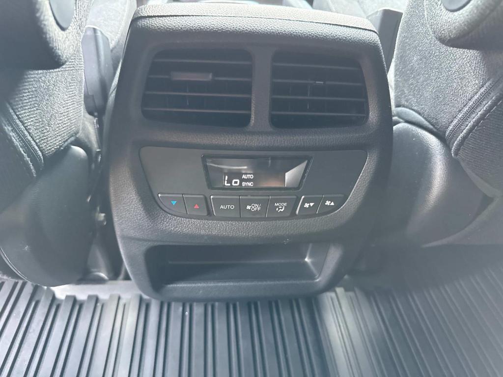 used 2022 Honda Pilot car, priced at $30,994